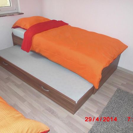 Frankfurt Airport & Fair Apartment Kelsterbach Buitenkant foto