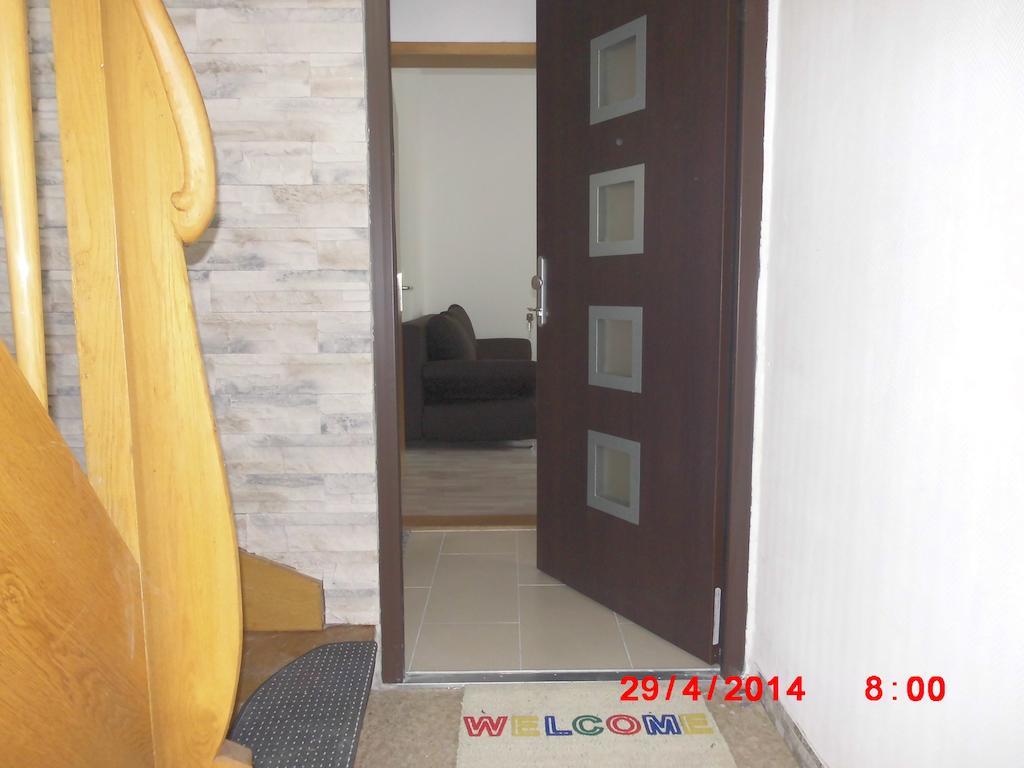 Frankfurt Airport & Fair Apartment Kelsterbach Kamer foto