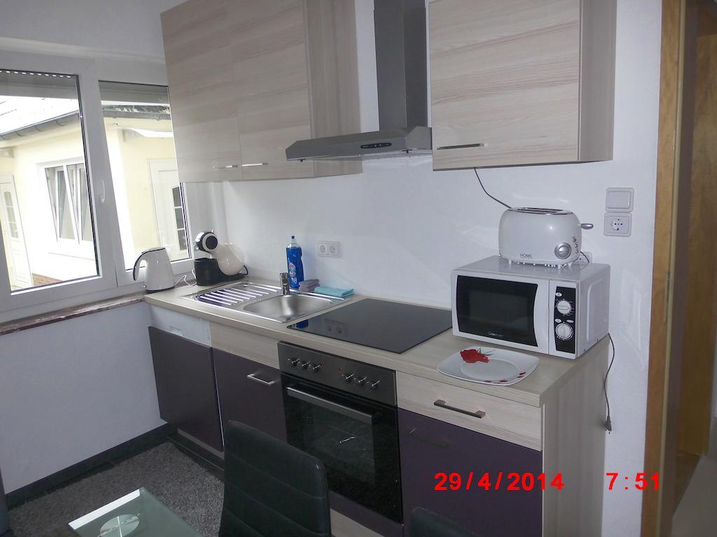 Frankfurt Airport & Fair Apartment Kelsterbach Kamer foto