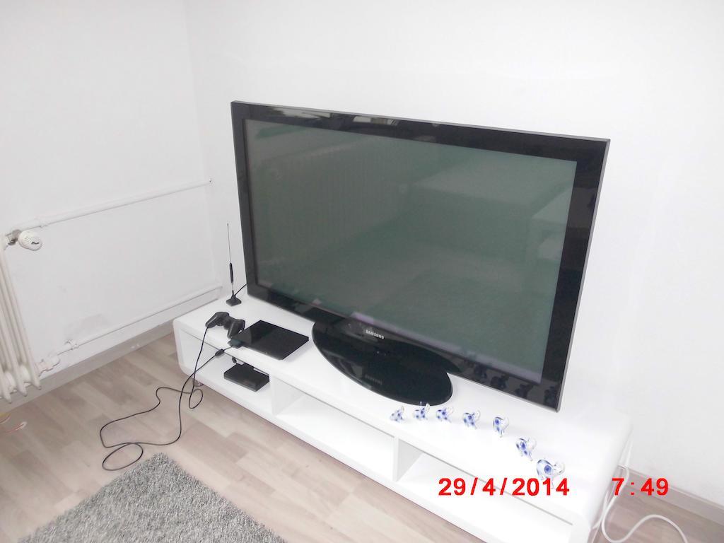 Frankfurt Airport & Fair Apartment Kelsterbach Kamer foto