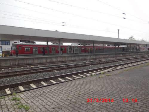 Frankfurt Airport & Fair Apartment Kelsterbach Buitenkant foto